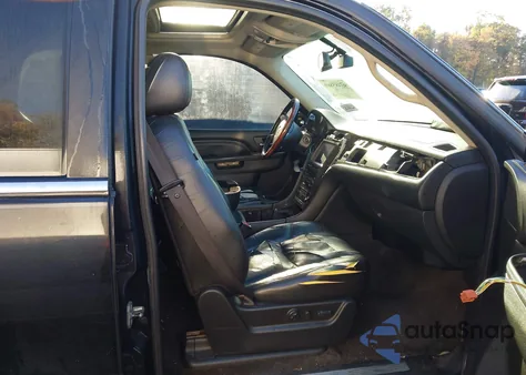 2010 Cadillac Escalade Premium from USA, damaged, VIN 1GYUKCEF3AR271829